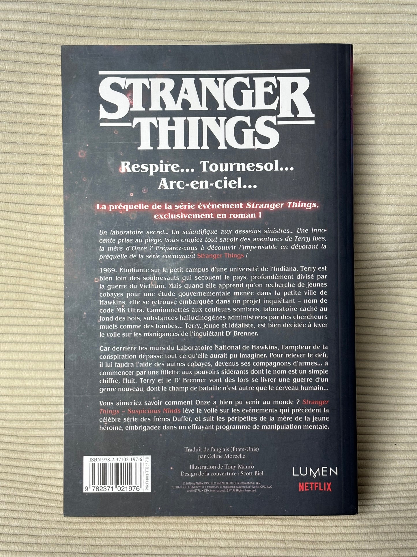 Stranger Things - Gwenda Bond
