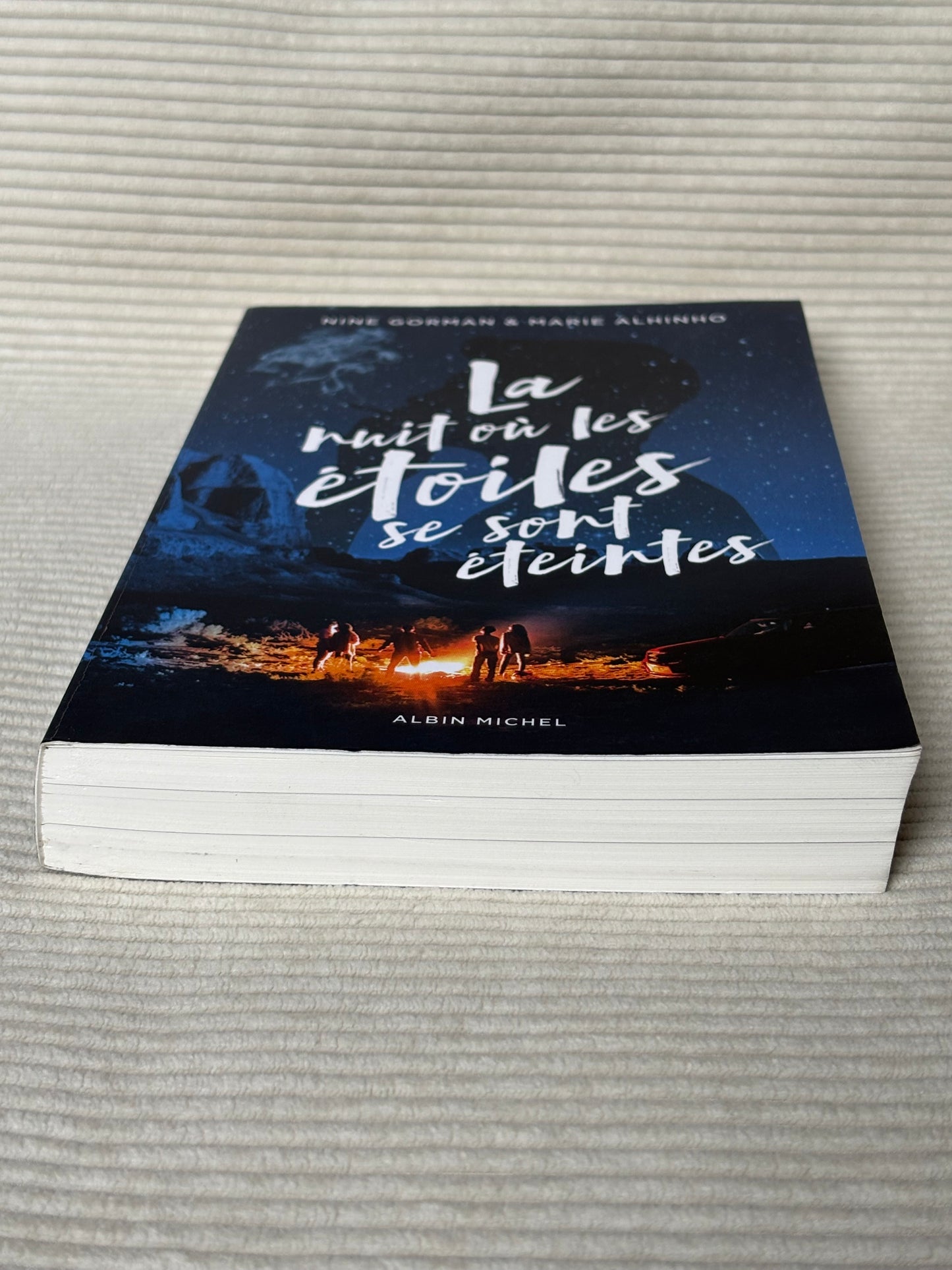 La nuit où les étoiles se sont éteintes - Nine Gorman & Marie Alhinho