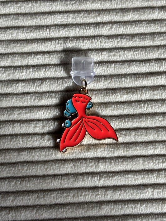 Charm anti-poussière USB-C - Queue de sirène rouge