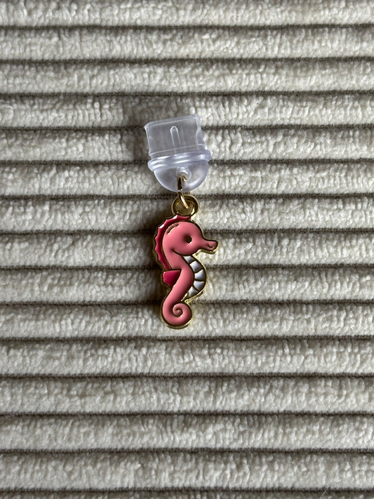 Charm anti-poussière USB-C - Hippocampe rose