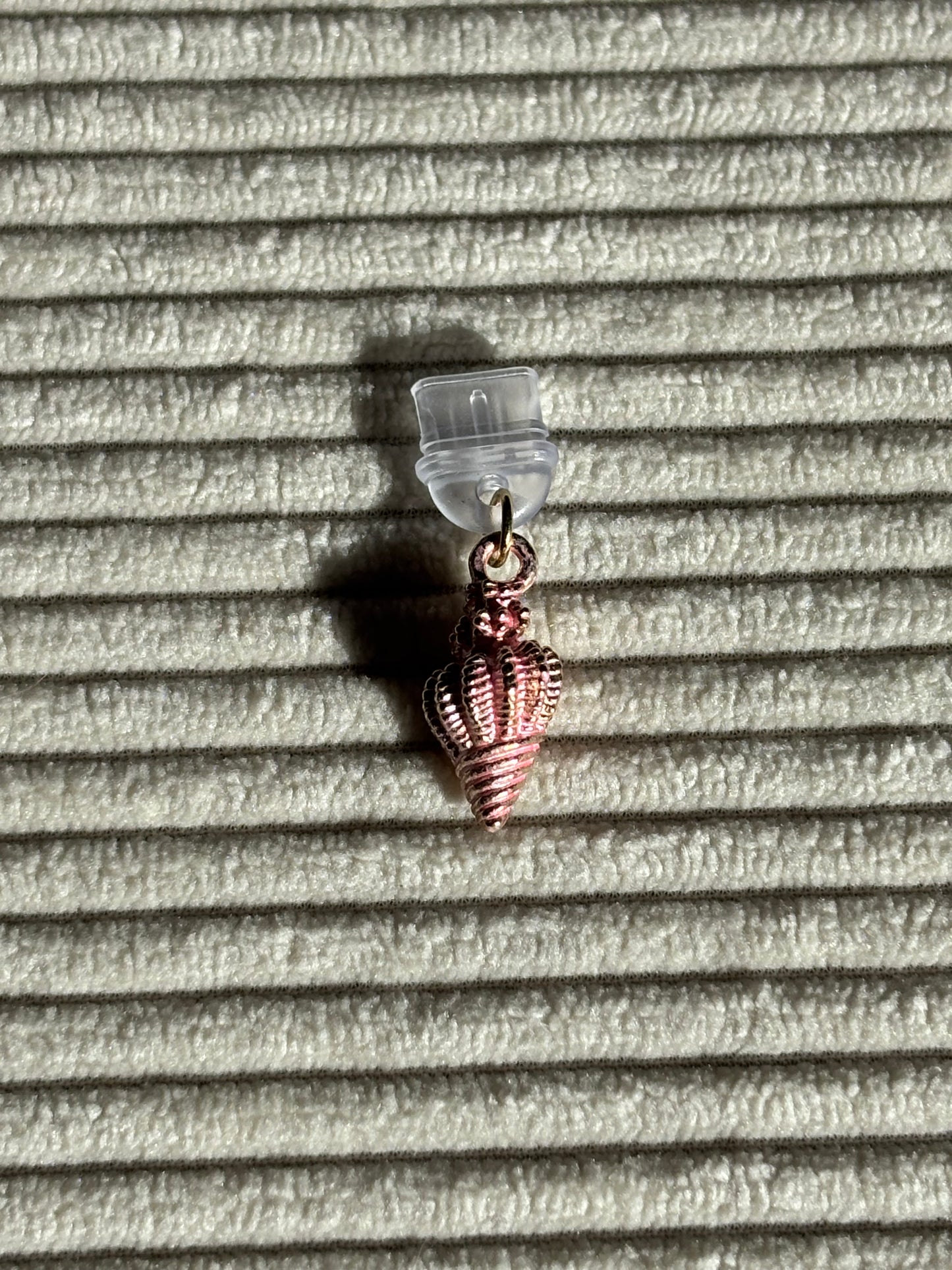 Charm anti-poussière USB-C - Coquillage rose