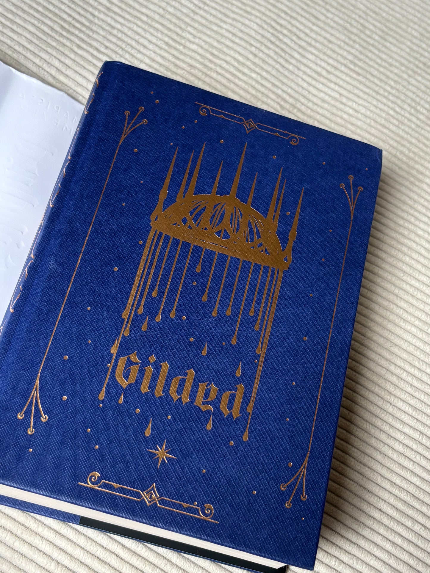 Gilded - Marissa Meyer