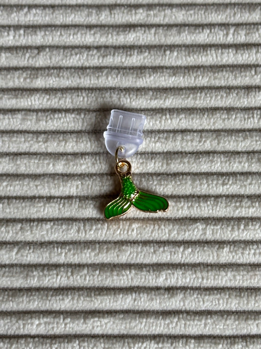 Charm anti-poussière USB-C - Queue de baleine verte
