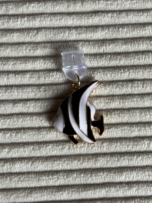 Charm anti-poussière USB-C - Poisson tropical noir & blanc