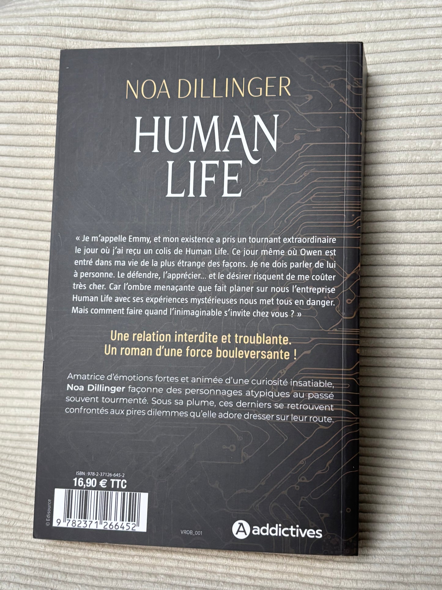 Human Life - Noa Dillinger
